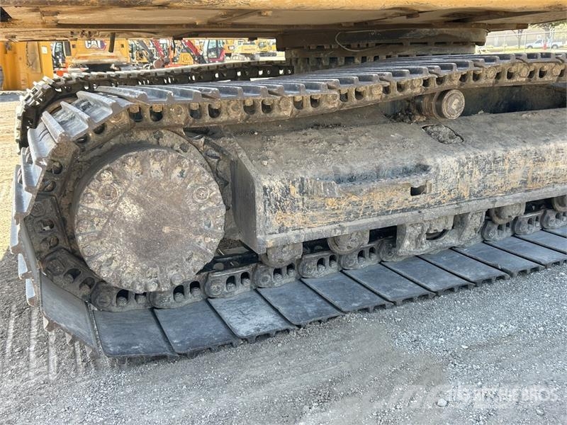CAT 320E L Tracked Excavator Bagri goseničarji