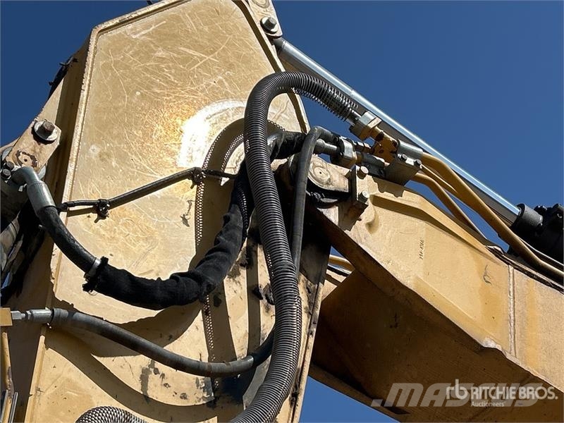 CAT 320E L Tracked Excavator Bagri goseničarji