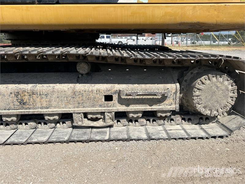 CAT 320E L Tracked Excavator Bagri goseničarji