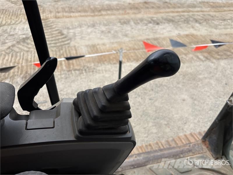 CAT 320E LRR Tracked Excavator Kāpurķēžu ekskavatori