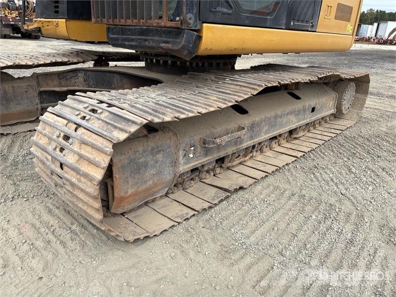 CAT 320E LRR Tracked Excavator Kāpurķēžu ekskavatori