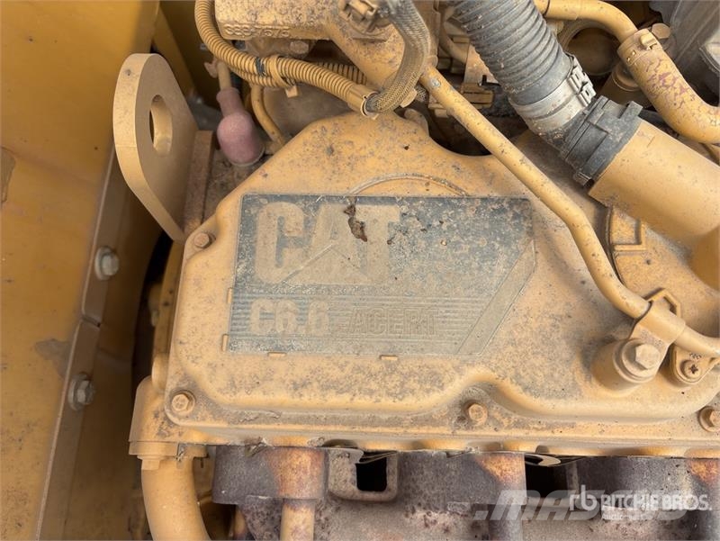 CAT 320E LRR Tracked Excavator Kāpurķēžu ekskavatori