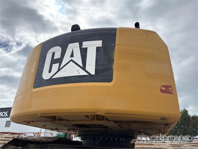 CAT 320E LRR Tracked Excavator Kāpurķēžu ekskavatori