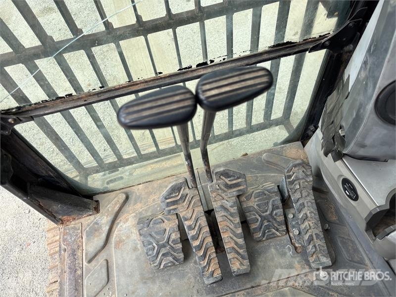 CAT 320E LRR Tracked Excavator Kāpurķēžu ekskavatori
