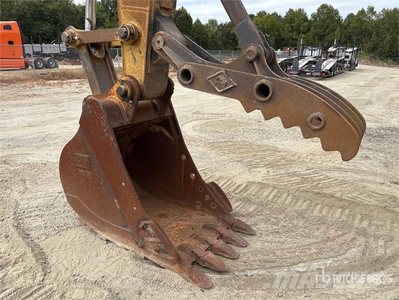 CAT 320E LRR Tracked Excavator Kāpurķēžu ekskavatori