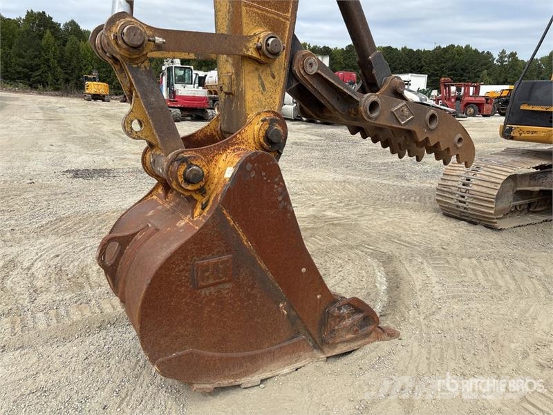 CAT 320E LRR Tracked Excavator Kāpurķēžu ekskavatori