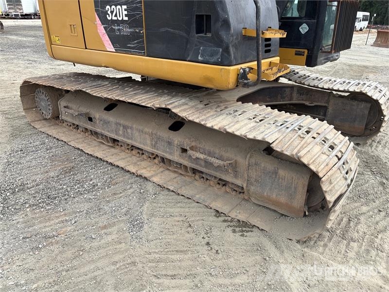 CAT 320E LRR Tracked Excavator Kāpurķēžu ekskavatori