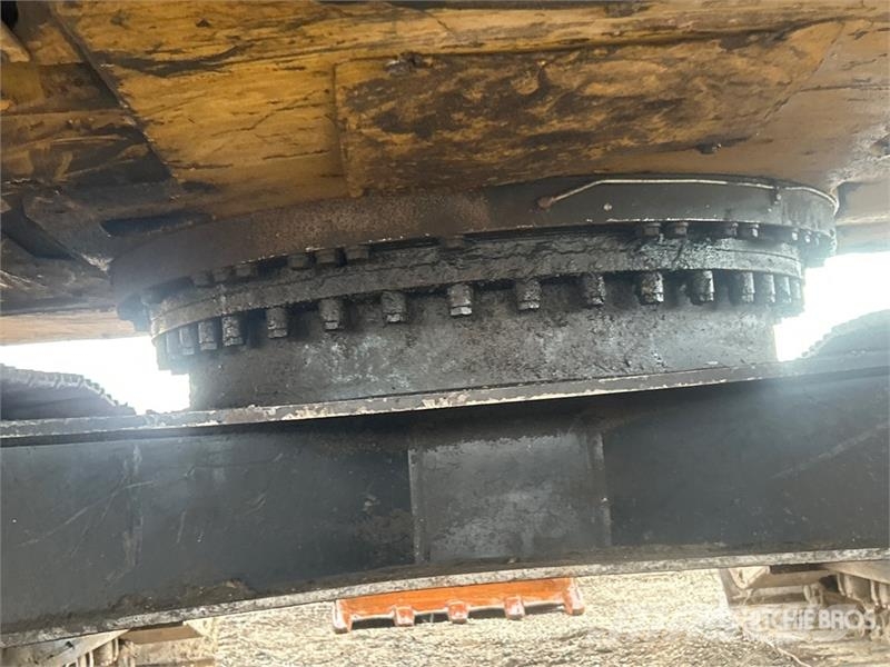 CAT 320F L Tracked Excavator Bagri goseničarji