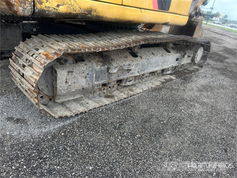 CAT 320F L Tracked Excavator Bagri goseničarji