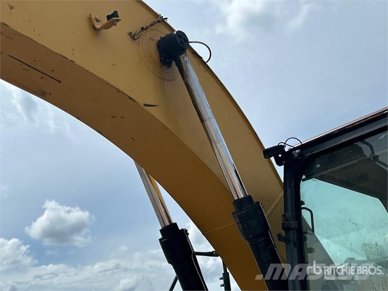 CAT 320F L Tracked Excavator Gravemaskiner på larvebånd