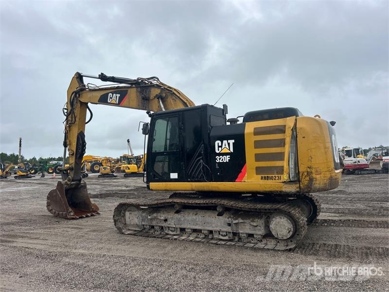 CAT 320F L Tracked Excavator Bagri goseničarji