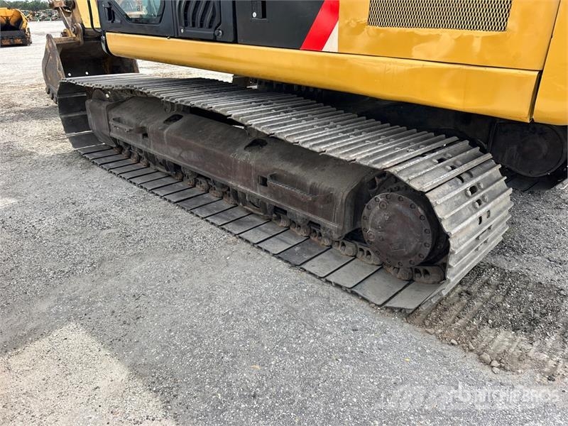 CAT 320F L Tracked Excavator Gravemaskiner på larvebånd
