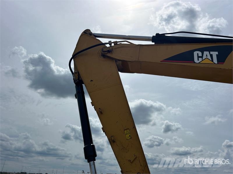 CAT 320F L Tracked Excavator Gravemaskiner på larvebånd