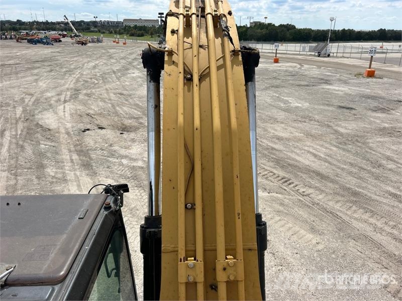 CAT 320F L Tracked Excavator Gravemaskiner på larvebånd