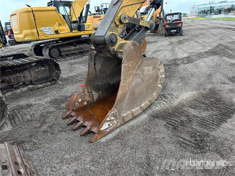CAT 320F L Tracked Excavator Bagri goseničarji