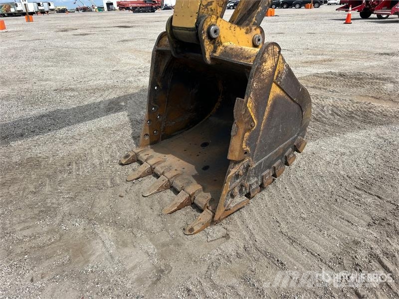 CAT 320F L Tracked Excavator Gravemaskiner på larvebånd