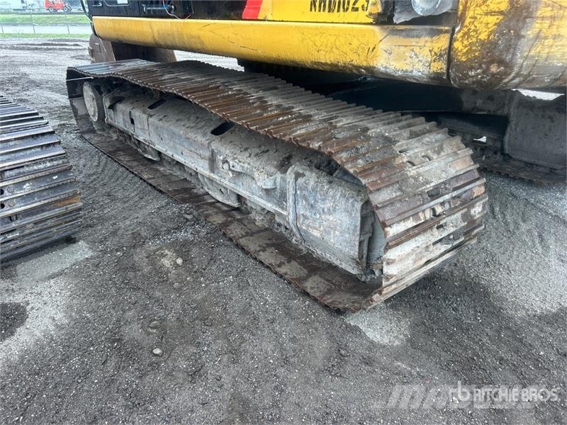 CAT 320F L Tracked Excavator Bagri goseničarji