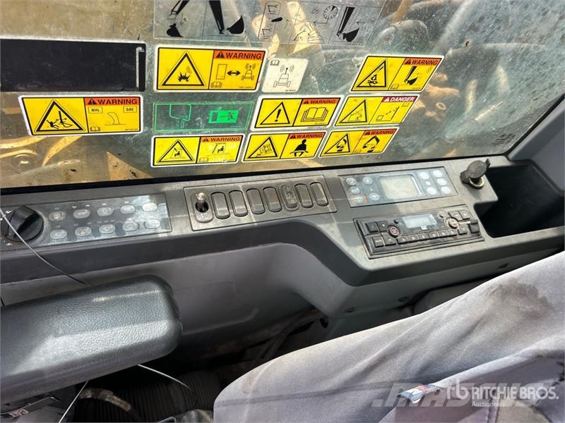 CAT 320F L Tracked Excavator Gravemaskiner på larvebånd