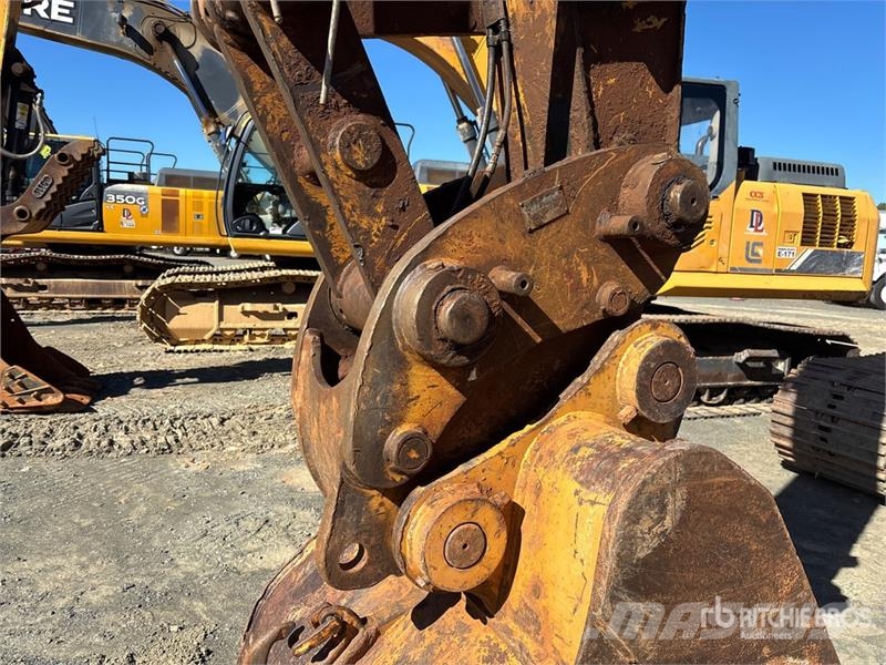 CAT 322C L Tracked Excavator Crawler excavators