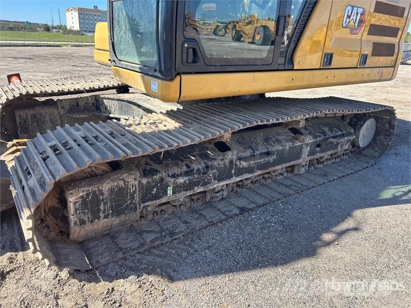 CAT 323 Tracked Excavator Pásové rýpadlá