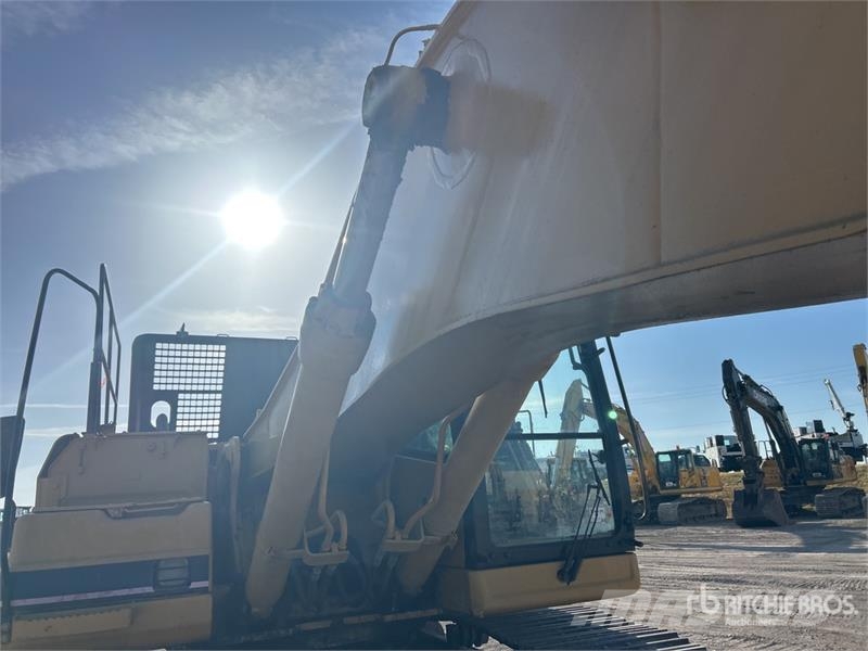 CAT 325B L Εκσκαφείς με ερπύστριες