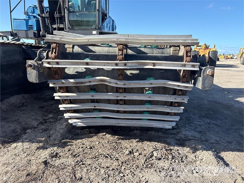 CAT 325C L Long Reach Amphibious Tracked Excavator حفارات زحافة