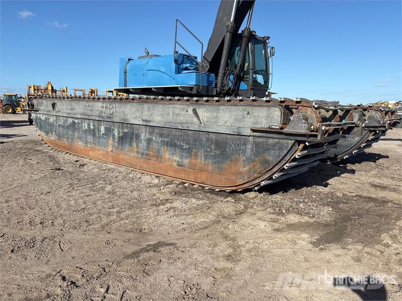 CAT 325C L Long Reach Amphibious Tracked Excavator حفارات زحافة