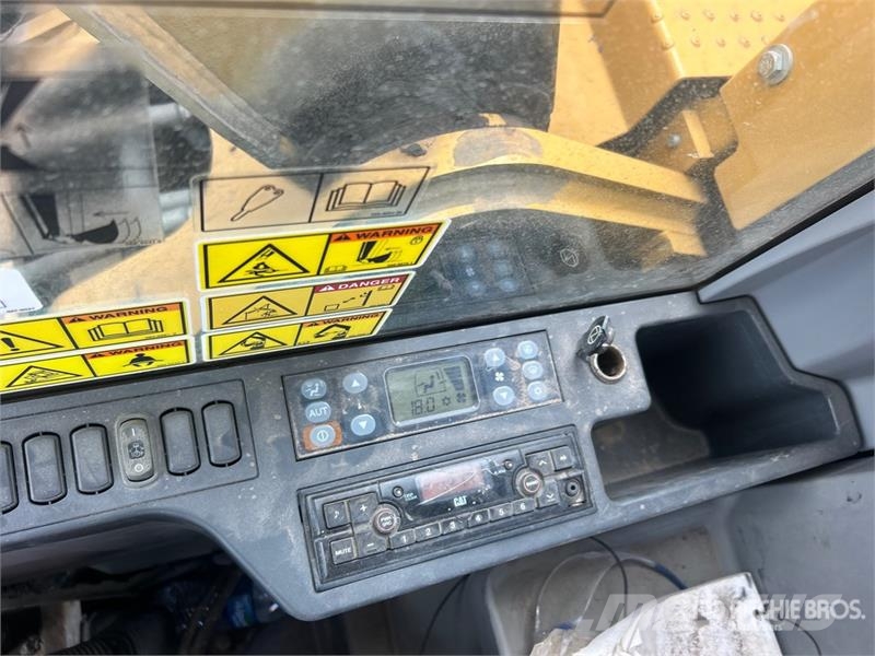 CAT 325F LCR Tracked Excavator Gravemaskiner på larvebånd