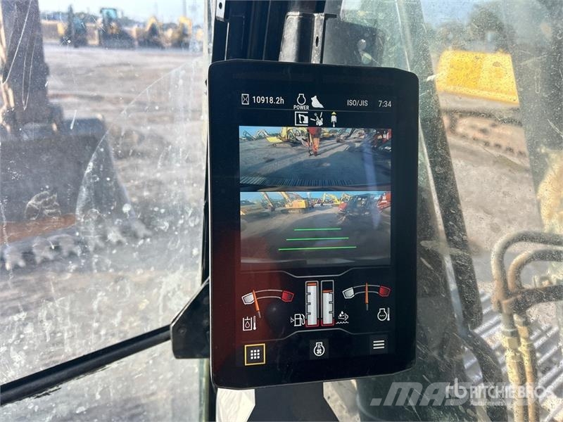 CAT 330 L Tracked Excavator Raupenbagger