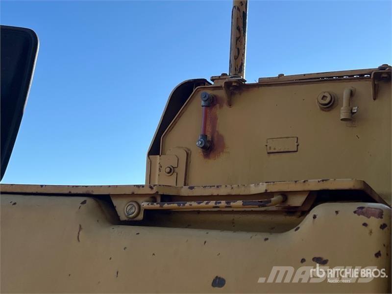 CAT 330B L Tracked Excavator Bagri goseničarji