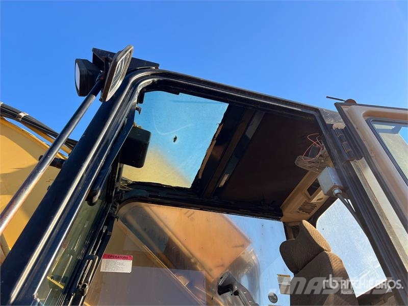 CAT 330B L Tracked Excavator Bagri goseničarji