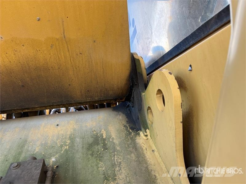 CAT 330B L Tracked Excavator Bagri goseničarji