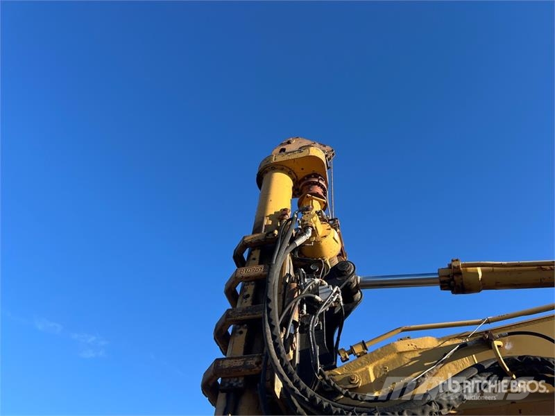 CAT 330B L Tracked Excavator Bagri goseničarji