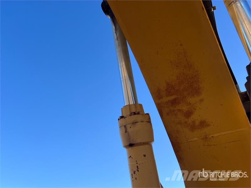 CAT 330B L Tracked Excavator Bagri goseničarji