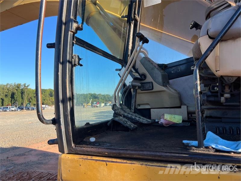 CAT 330B L Tracked Excavator Bagri goseničarji
