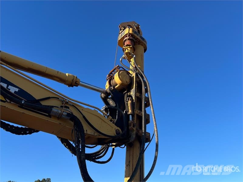CAT 330B L Tracked Excavator Bagri goseničarji