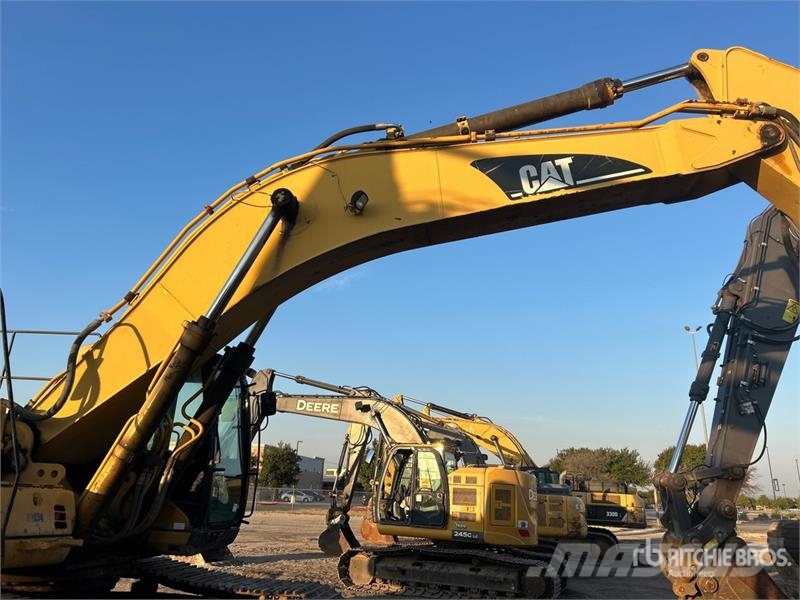 CAT 330C L Tracked Excavator Excavatoare pe șenile
