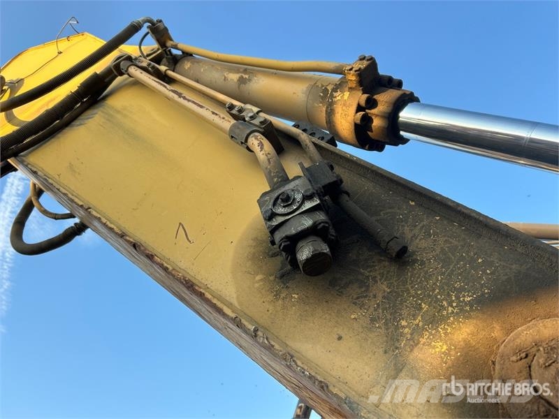 CAT 330C L Tracked Excavator Excavatoare pe șenile
