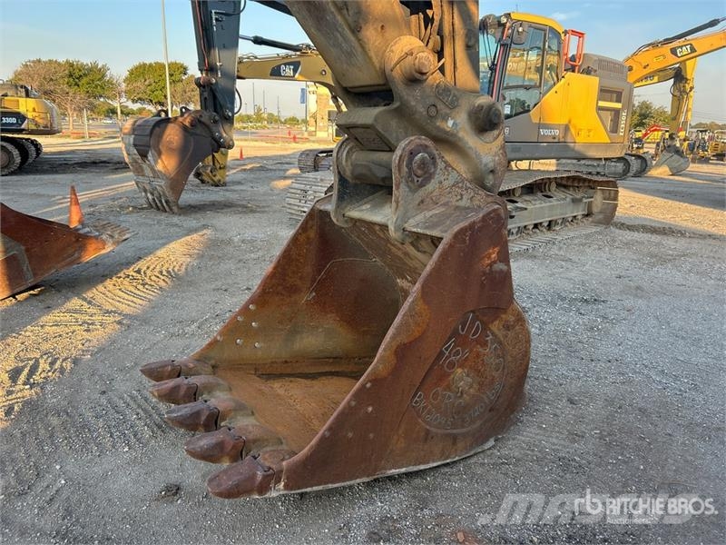 CAT 330C L Tracked Excavator Excavatoare pe șenile
