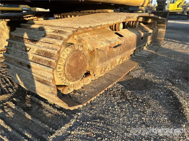 CAT 330C L Tracked Excavator Excavatoare pe șenile
