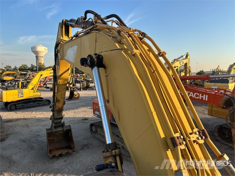 CAT 330C L Tracked Excavator Excavatoare pe șenile
