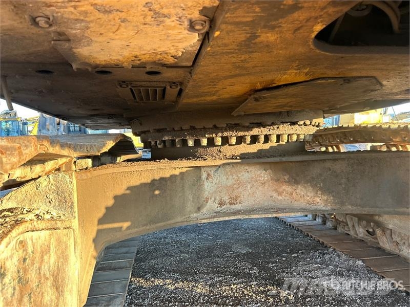 CAT 330C L Tracked Excavator Excavatoare pe șenile
