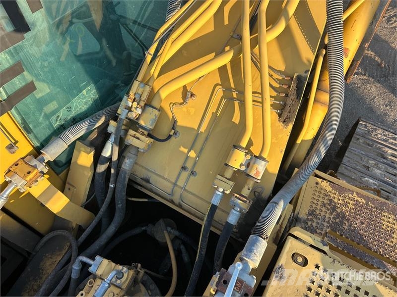 CAT 330C L Tracked Excavator Excavatoare pe șenile
