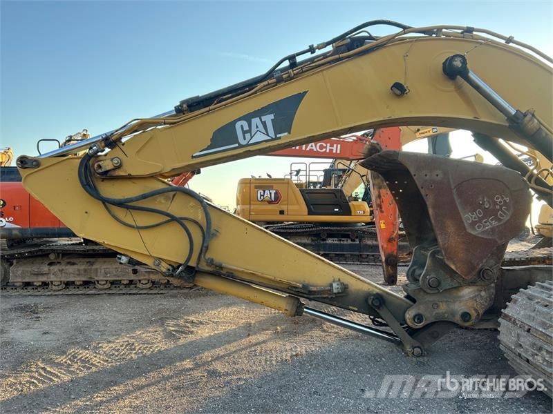 CAT 330C L Tracked Excavator Excavatoare pe șenile
