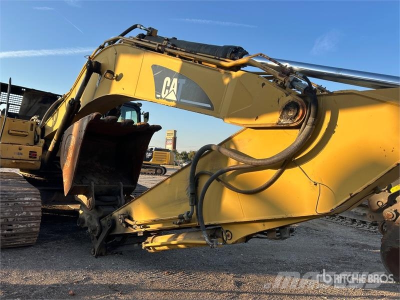 CAT 330C L Tracked Excavator Excavatoare pe șenile
