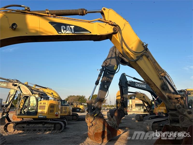 CAT 330C L Tracked Excavator Excavatoare pe șenile
