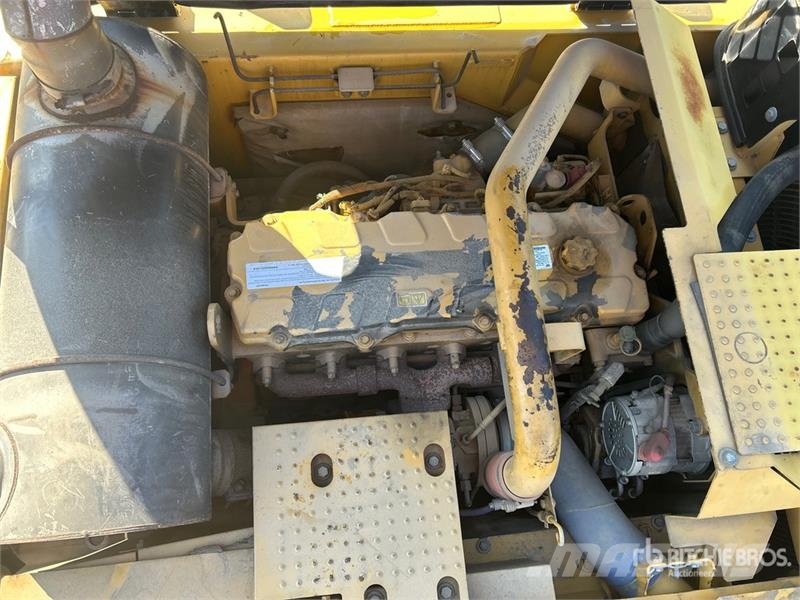 CAT 330D L Tracked Excavator Raupenbagger