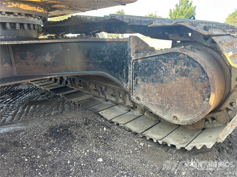 CAT 330D L Tracked Excavator Raupenbagger