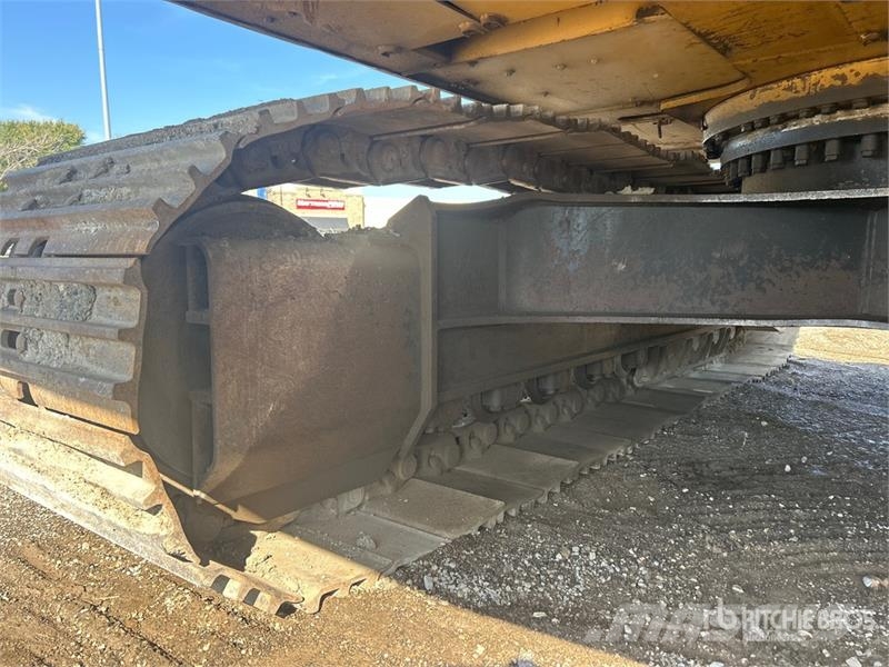 CAT 330D L Tracked Excavator Raupenbagger