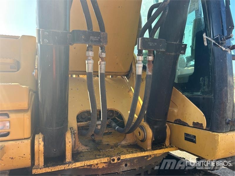 CAT 330D L Tracked Excavator Raupenbagger